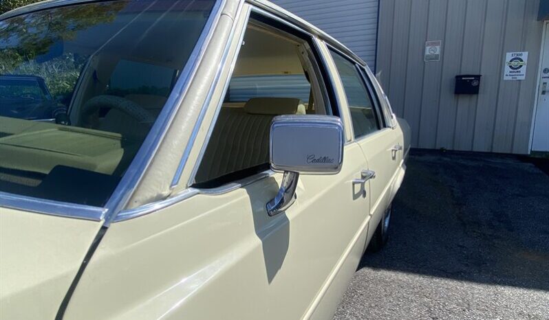 1984 Cadillac DeVille full